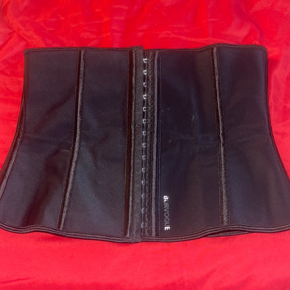 Waist trainer